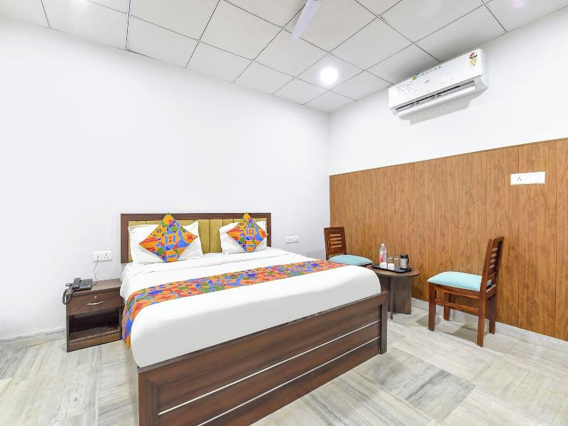 Fabhotel Connect image