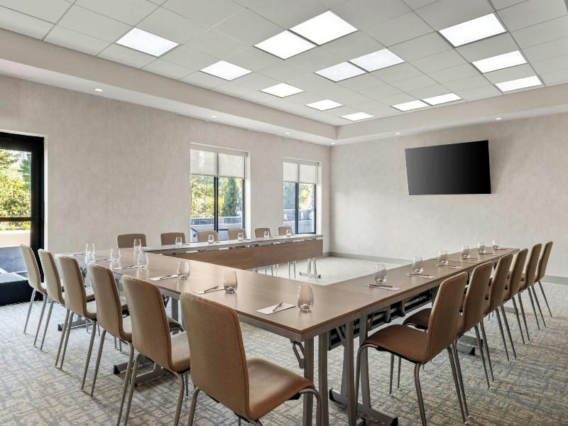 Residence Inn By Marriott Melville image