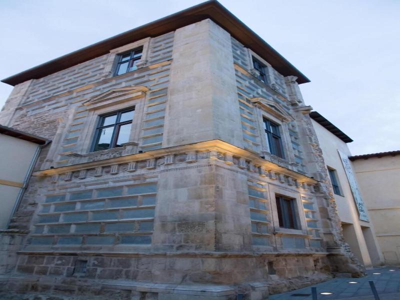 Hostal Misericordia image