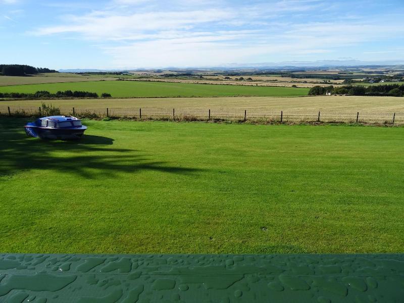 Orange Yurt With Hot Tub- Sleeps 3, Parking & Pe image