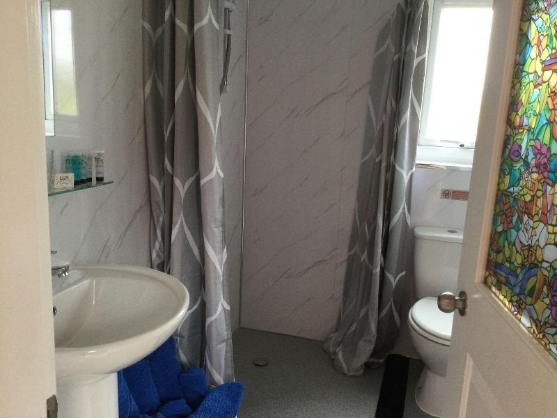 Orange Yurt With Hot Tub- Sleeps 3, Parking & Pe image