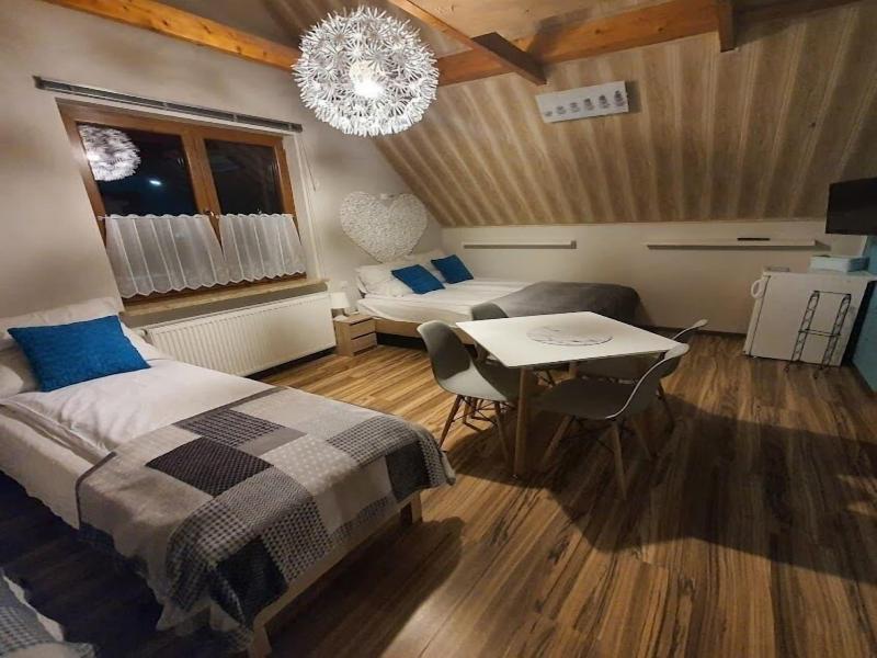 Pokoje Goå›cinne Kacper Blisko Gondoli image