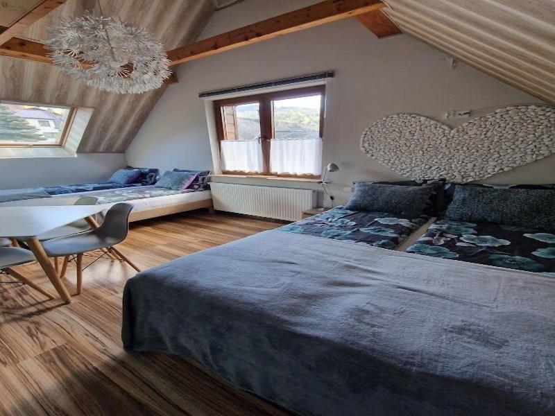 Pokoje Goå›cinne Kacper Blisko Gondoli image