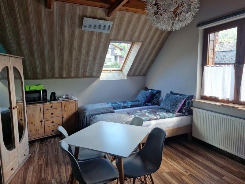 Pokoje Goå›cinne Kacper Blisko Gondoli image