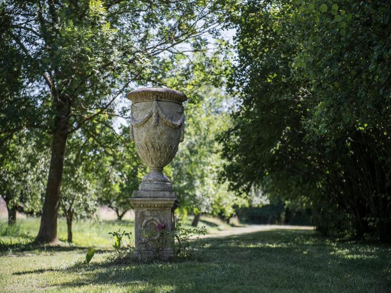 Domaine De Chalaniat image