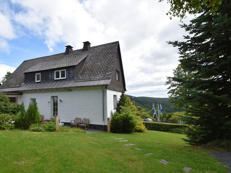 Spacious Cottage In Neuastenberg Sauerland Near  image