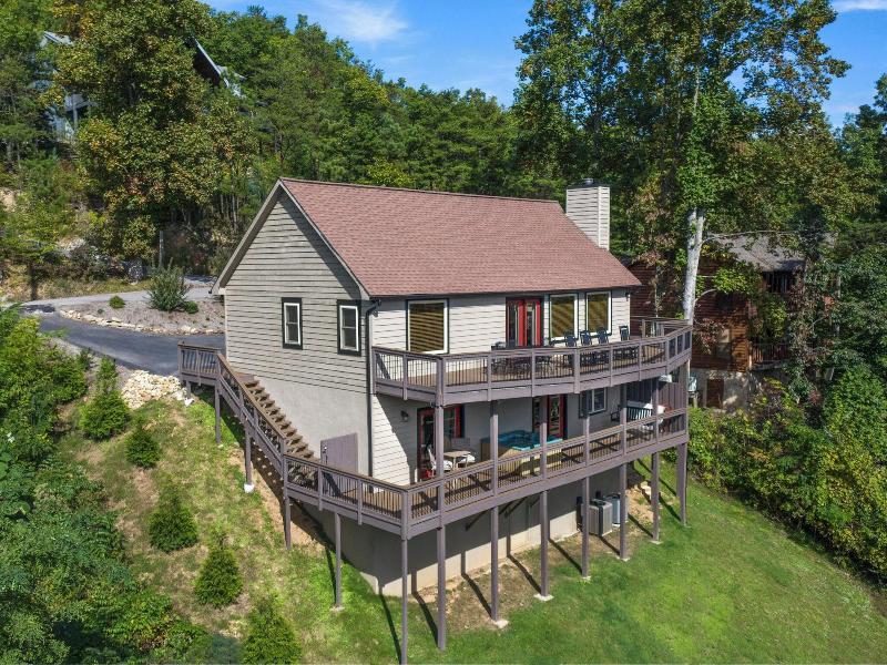 On Eagle's Wings By Jackson Mountain Rentals