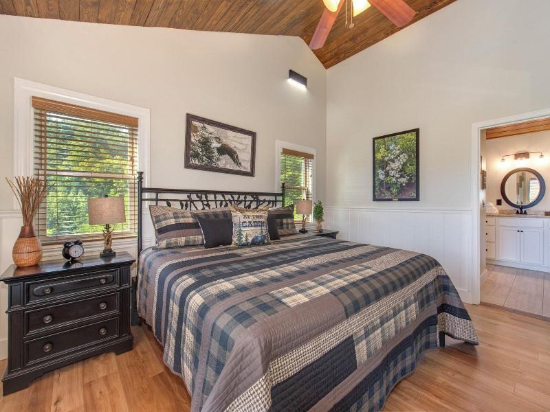 On Eagle's Wings By Jackson Mountain Rentals