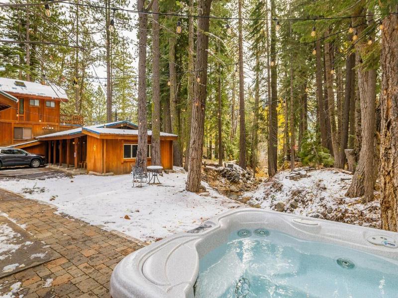 Donner Lake Inn image