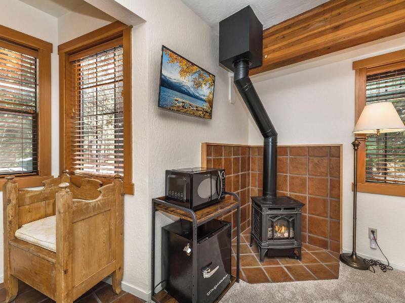 Donner Lake Inn image