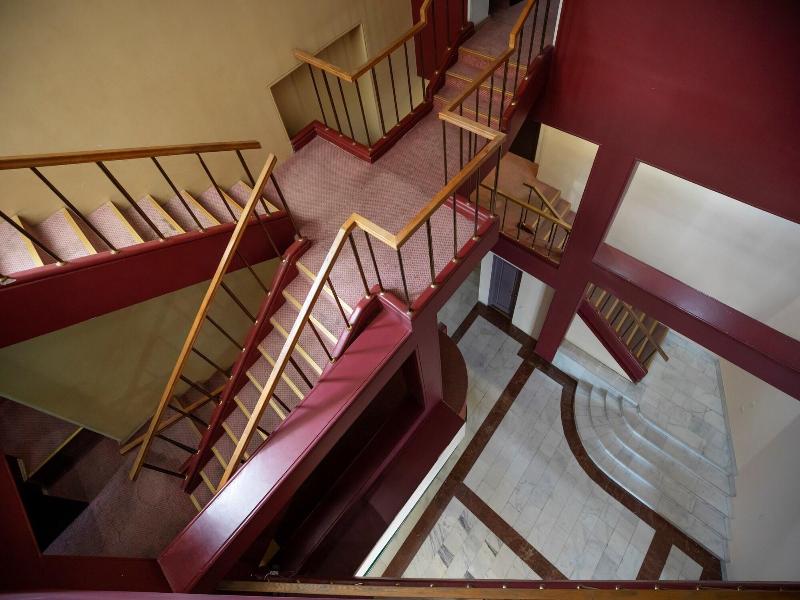 Leader Hotel image