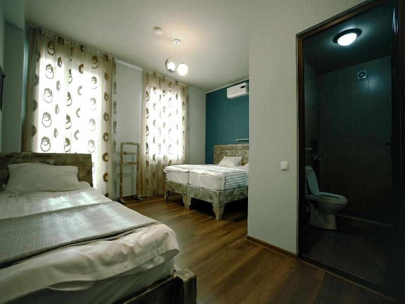 Hotel Kutaisi Globus image