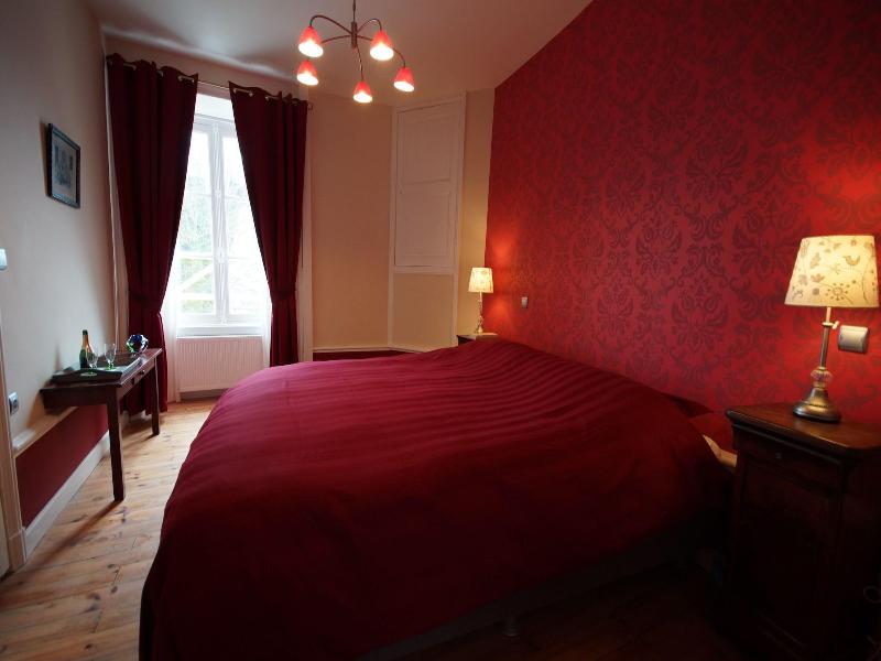 Chateau De Savennes image