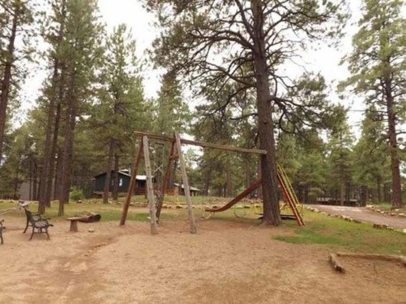Arizona Mountain Inn And Cabins