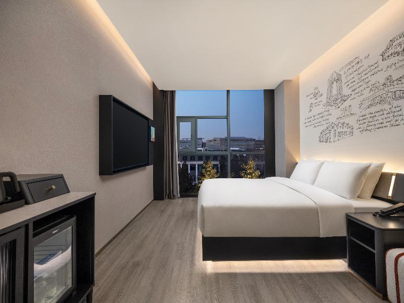 Garner Hotel Beijing 798 Art District by IHG image