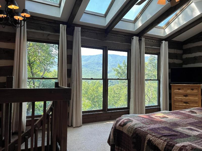 Little Bear By Jackson Mountain Rentals