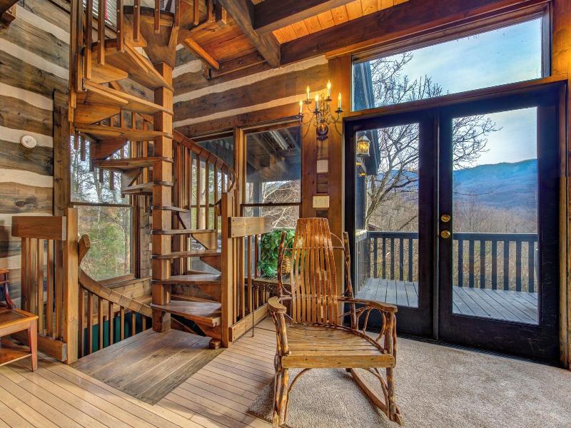 Little Bear By Jackson Mountain Rentals — photo 11