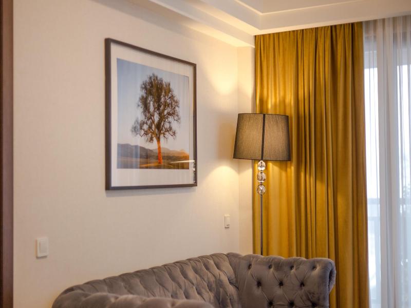 Seventeen Rooms image