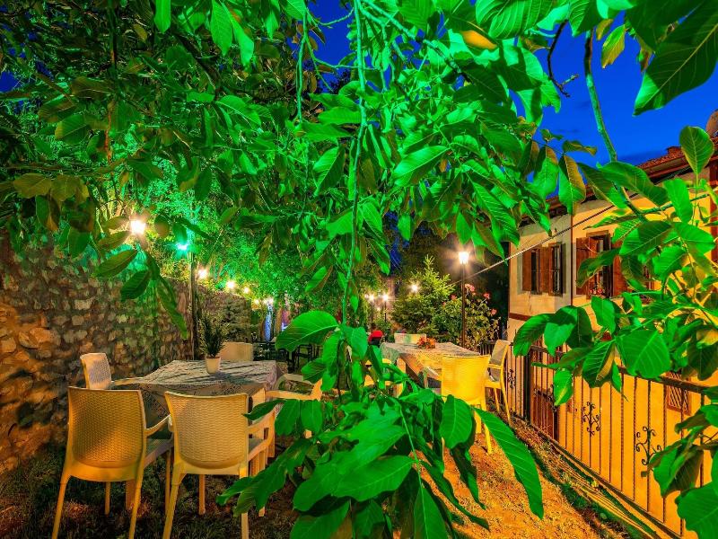 Beyzade Konak Otel image