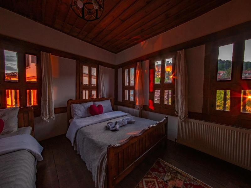 Beyzade Konak Otel image