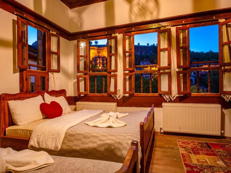 Beyzade Konak Otel image