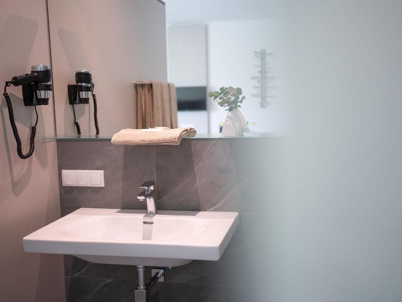 Eee Hotel Liezen image