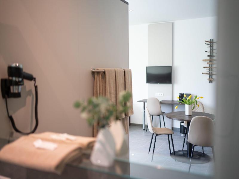 Eee Hotel Liezen image
