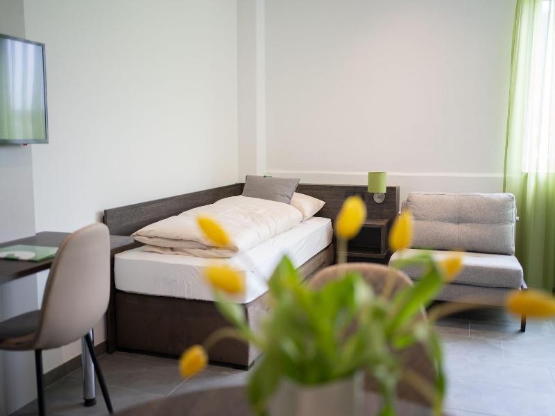 Eee Hotel Liezen image
