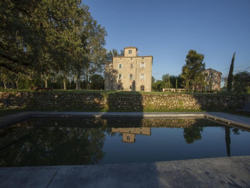 Chateau De Villeclare image