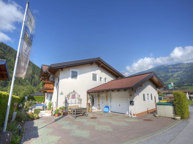 Das Taubenhaus image
