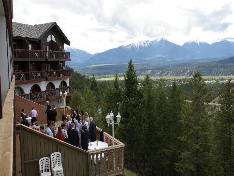 Rocky Mountain Springs Lodge image