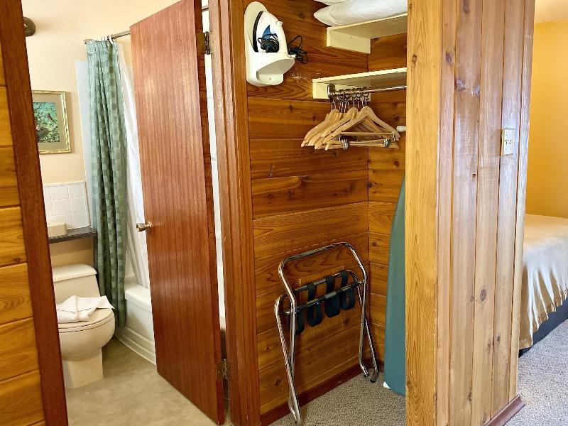 Rocky Mountain Springs Lodge image