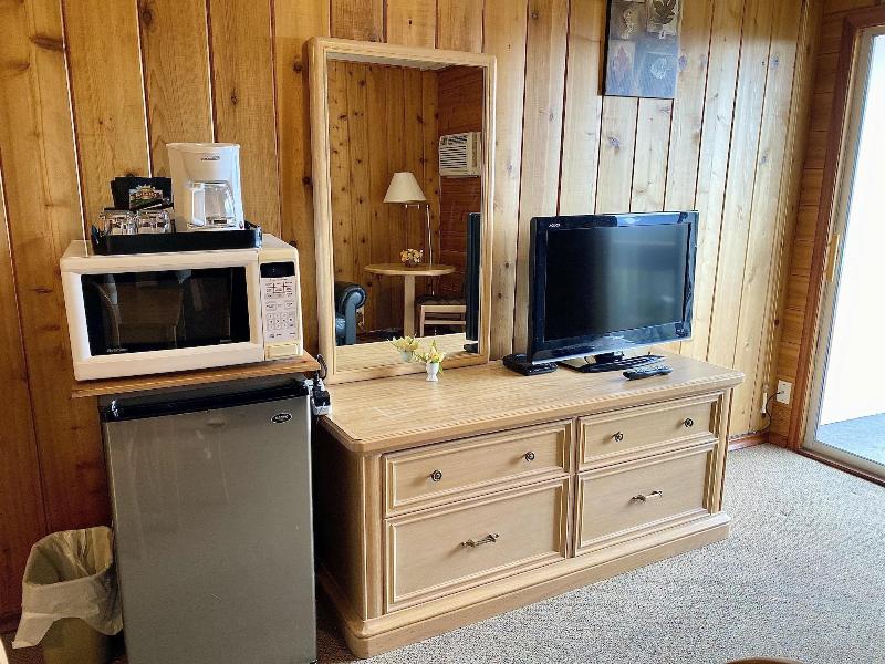 Rocky Mountain Springs Lodge image