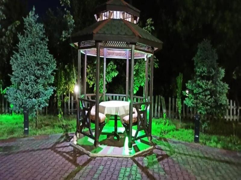 Huzur Park Otel, Gokcebey