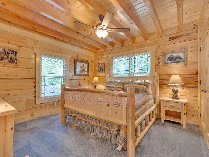 Lone Wolf Lodge By Jackson Mountain Rentals