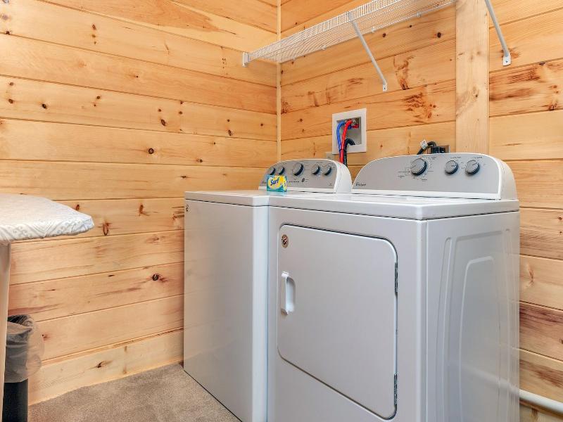 Lone Wolf Lodge By Jackson Mountain Rentals — photo 36