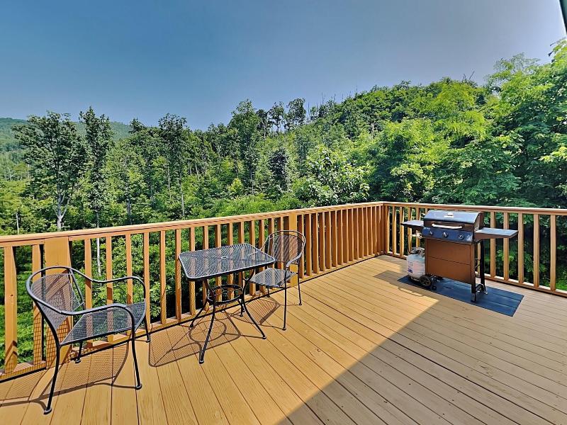 Lone Wolf Lodge By Jackson Mountain Rentals — photo 32