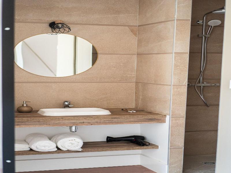 4u Bed & Spa image