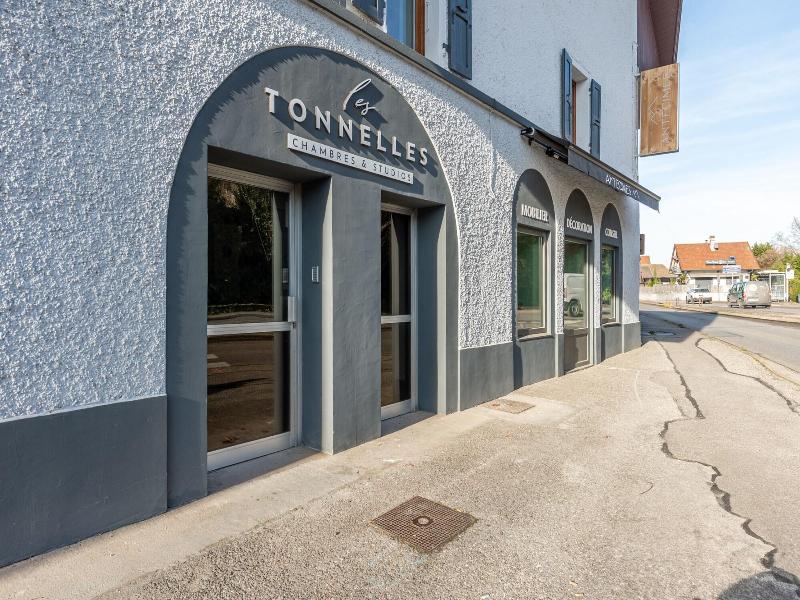 Les Tonnelles image