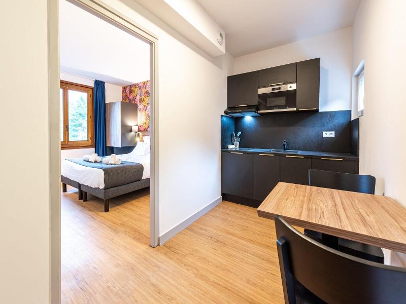 Les Tonnelles image