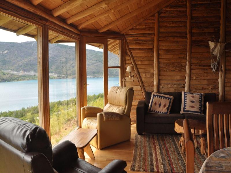 Mallin Colorado Ecolodge