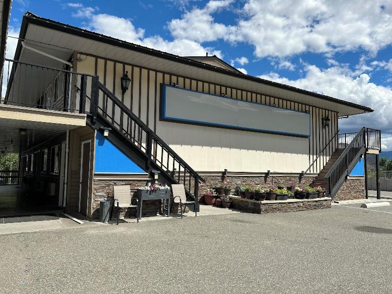 Riverside Motel