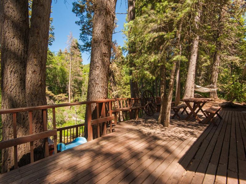 Hideaway Above The Stream