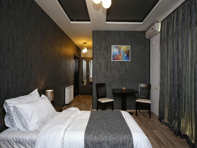 Hotel Continental image
