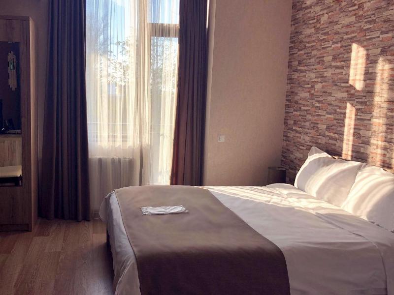 Hotel Continental image