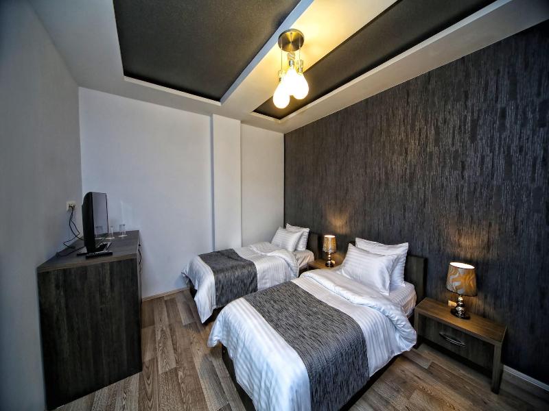 Hotel Continental image