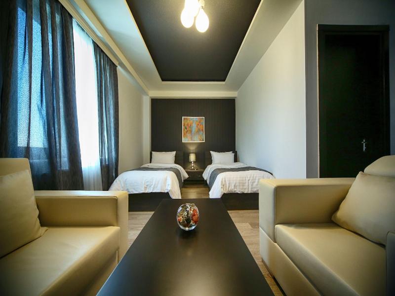 Hotel Continental image