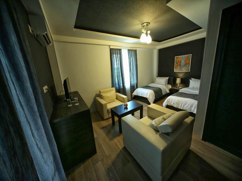 Hotel Continental image