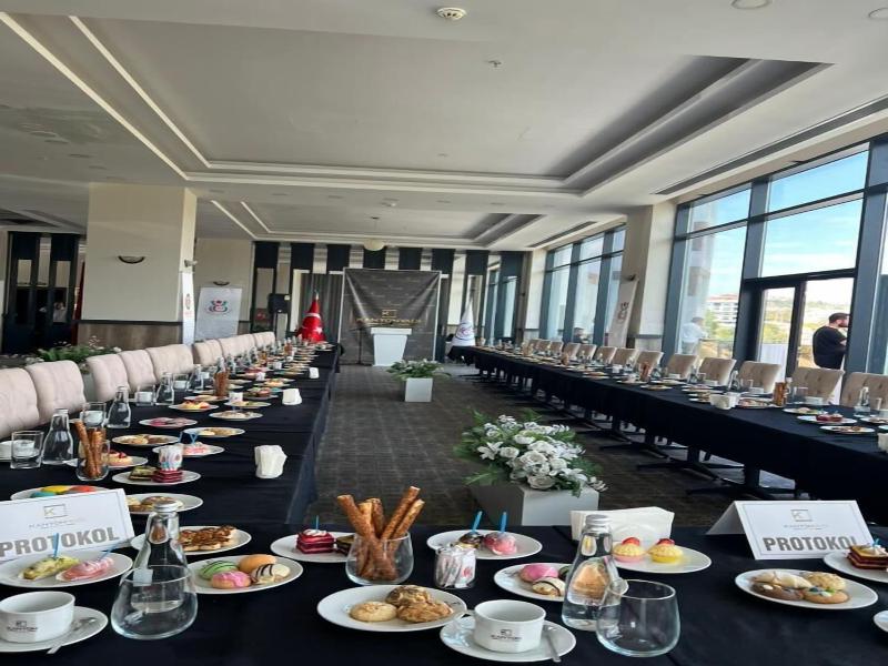Kanyonvadi Hotel image