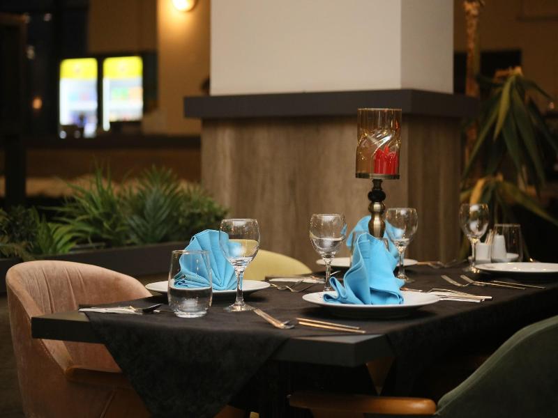 Kanyonvadi Hotel image
